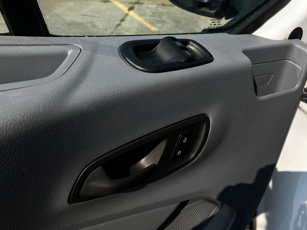 2018 Ford Transit photo 16