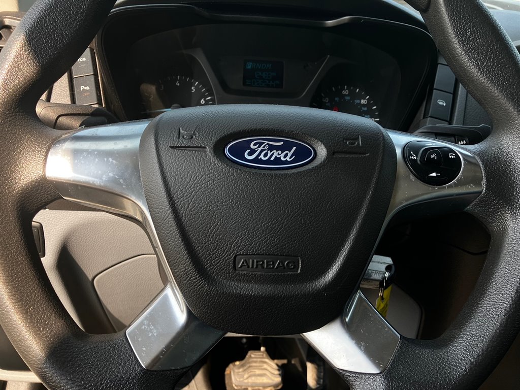 2018 Ford Transit photo 2