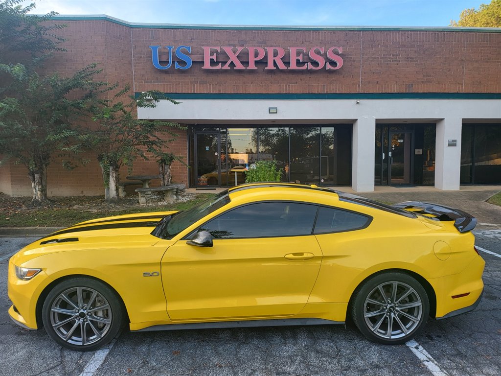 2015 Ford Mustang GT photo 9