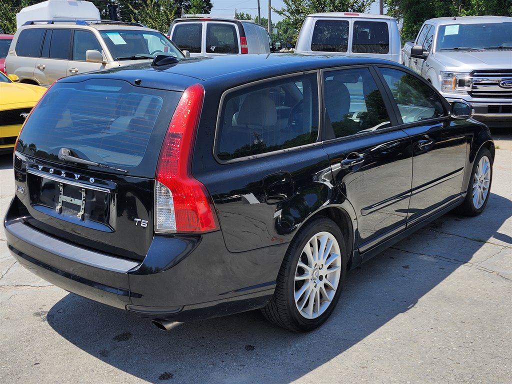 2011 Volvo V50 T5 photo 5