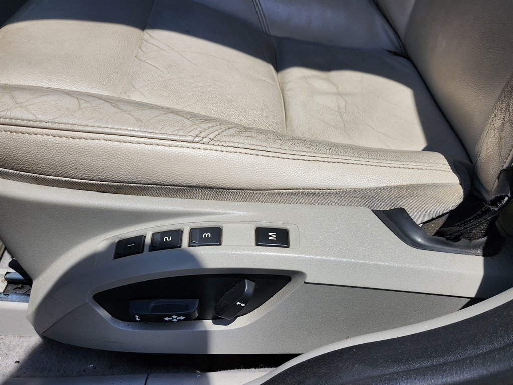2011 Volvo V50 T5 photo 11