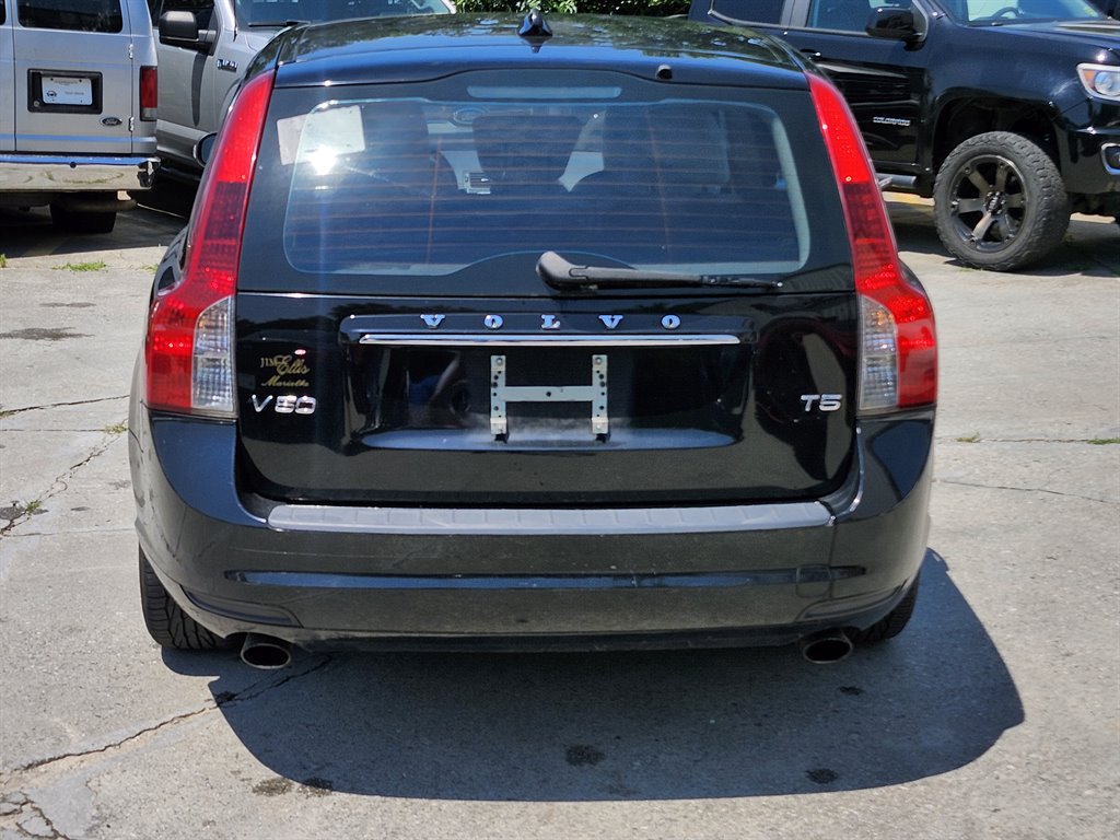 2011 Volvo V50 T5 photo 6