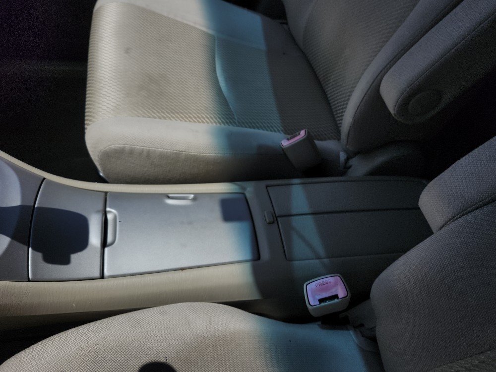 2004 Toyota Highlander Base photo 17