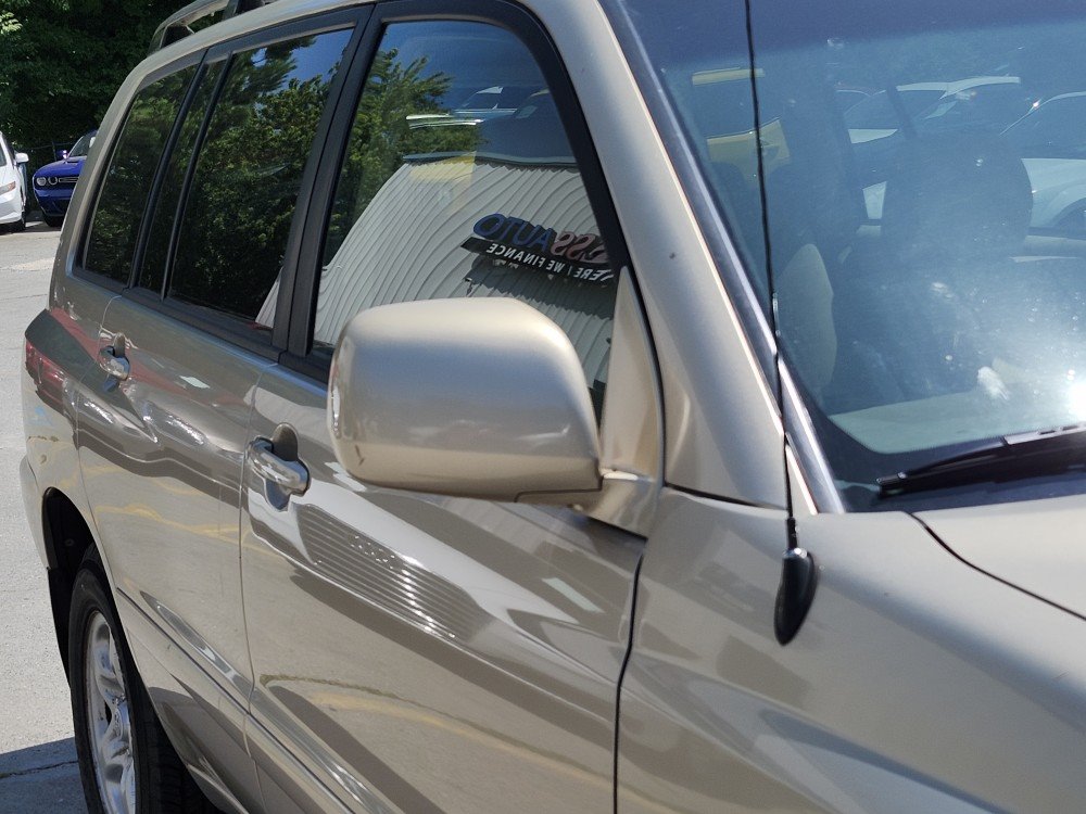 2004 Toyota Highlander Base photo 7