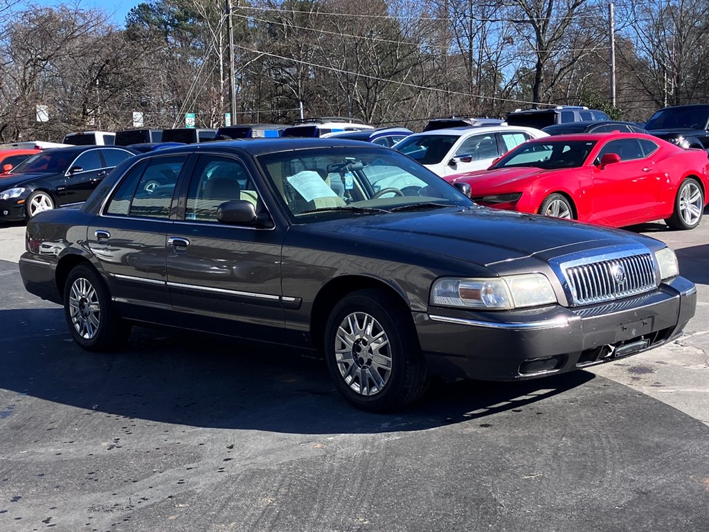 2007 Mercury Grand Marquis GS photo 3