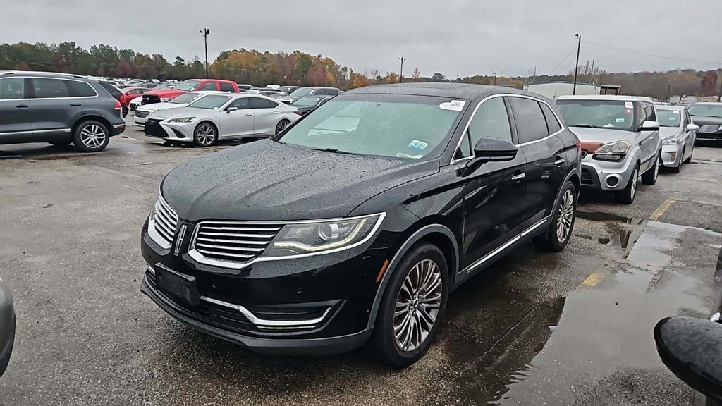 Lincoln MKX's photo