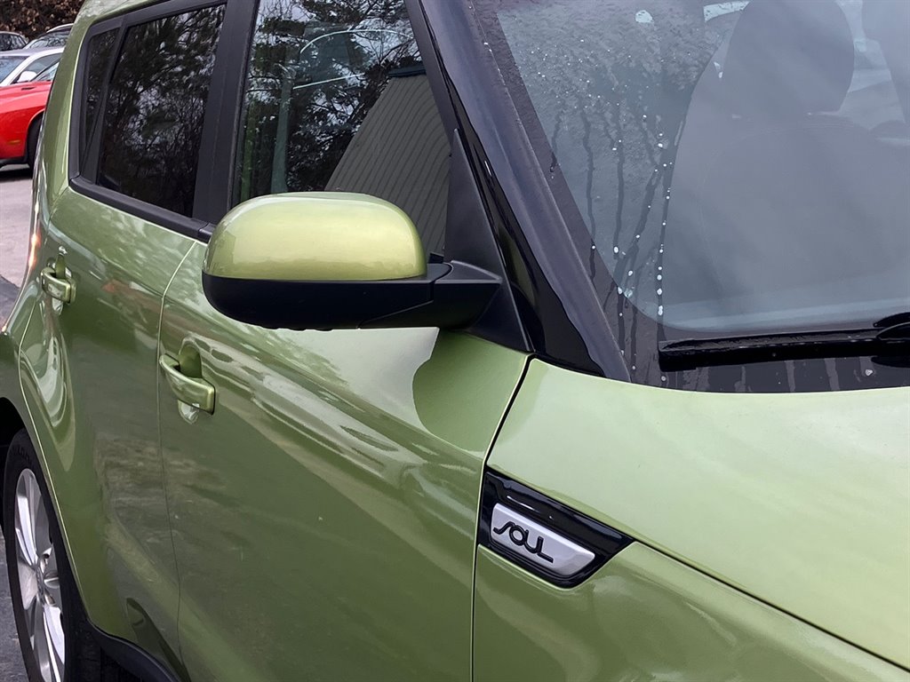 2015 Kia Soul + photo 6