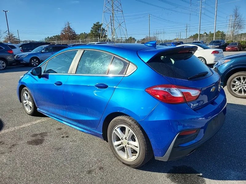 2017 Chevrolet Cruze LT photo 6