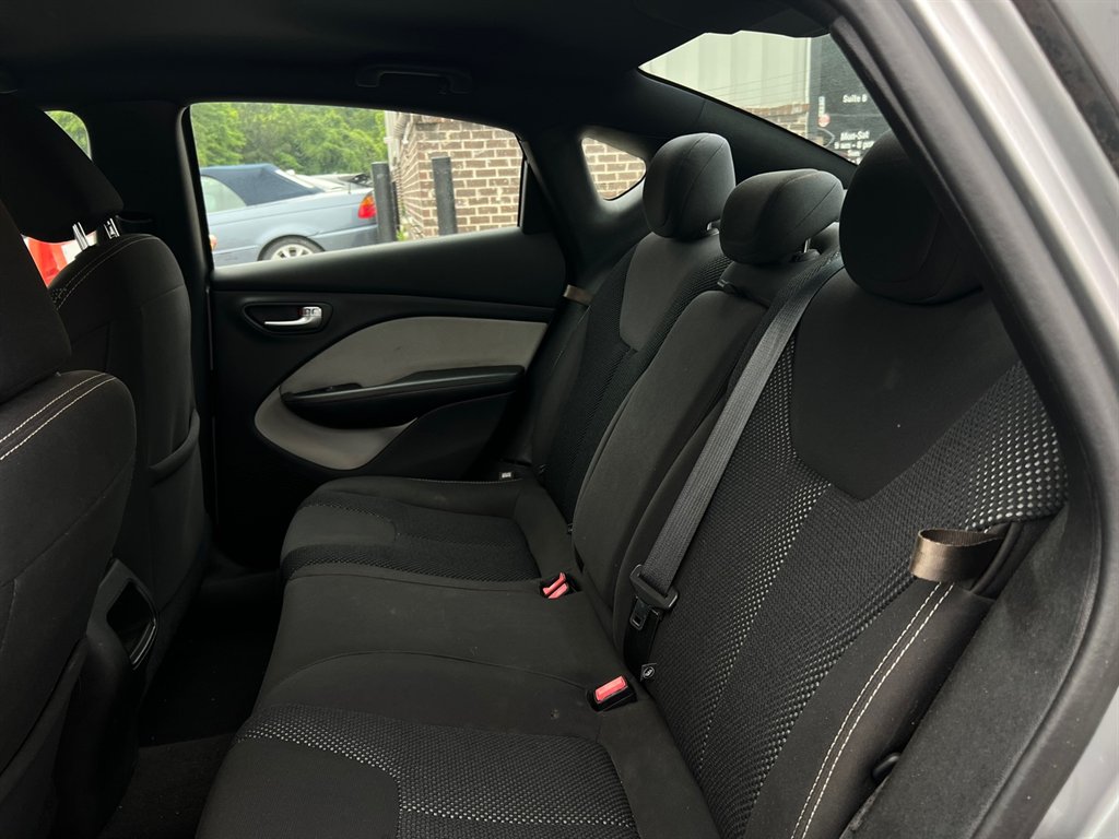 2016 Dodge Dart SXT photo 17