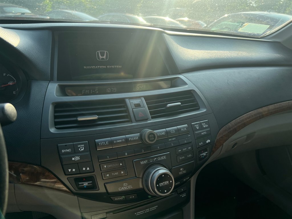 2011 Honda Accord EX-L photo 13