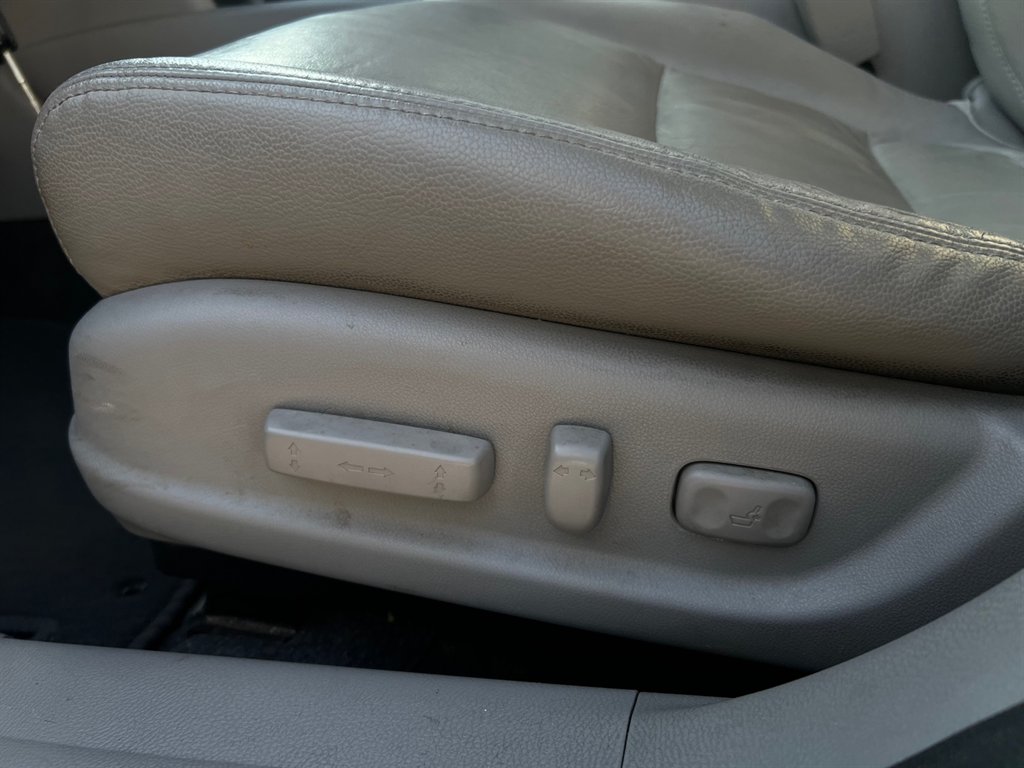 2011 Honda Accord EX-L photo 10