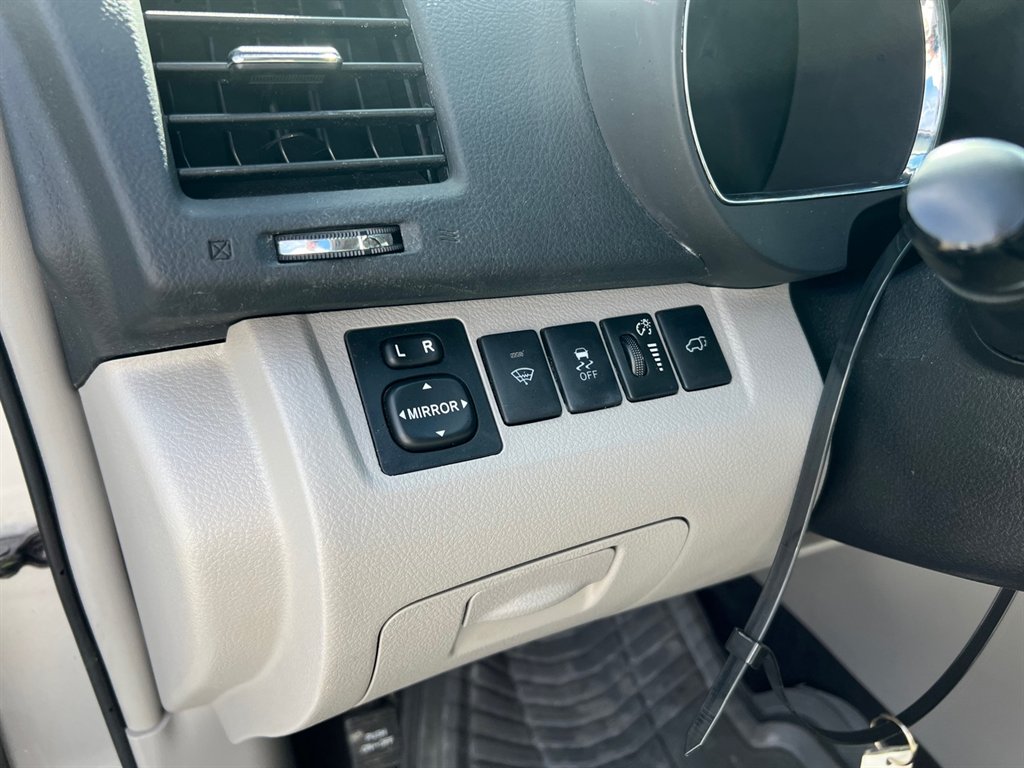 2012 Toyota Highlander Limited photo 12