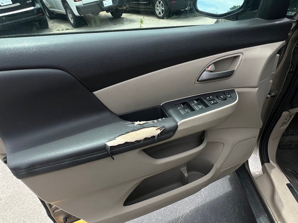 2011 Honda Odyssey EX-L photo 10
