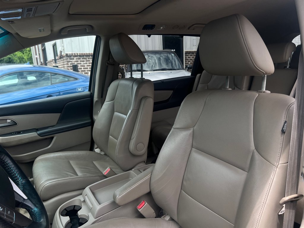 2011 Honda Odyssey EX-L photo 15