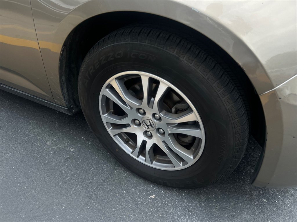 2011 Honda Odyssey EX-L photo 6
