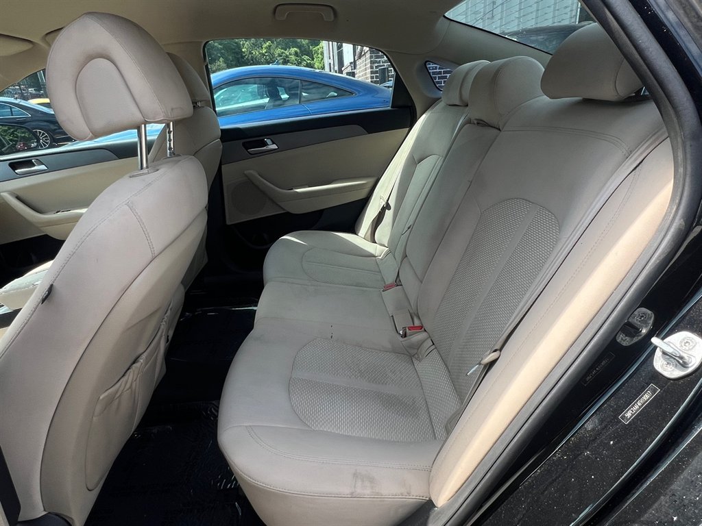 2015 Hyundai Sonata SE photo 17