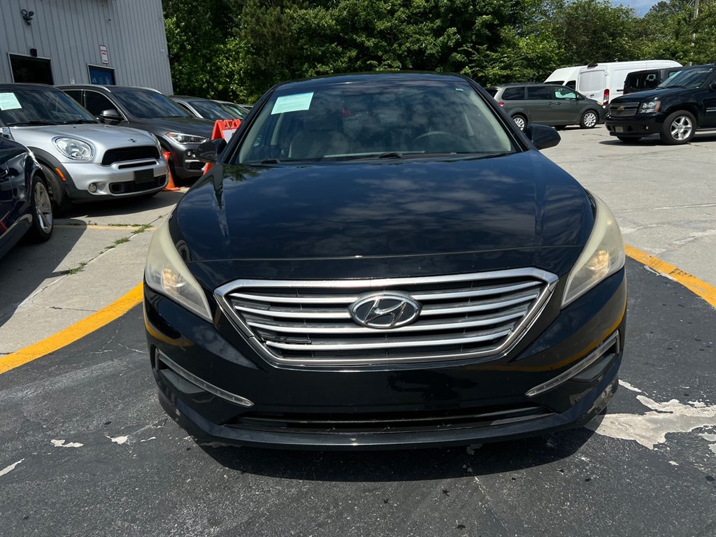 2015 Hyundai Sonata SE photo 3