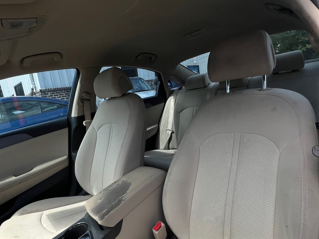 2015 Hyundai Sonata SE photo 16