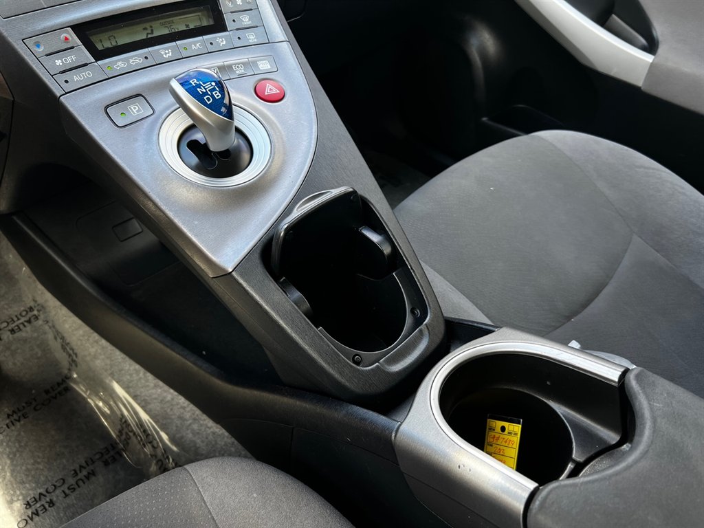 2013 Toyota Prius Base photo 16