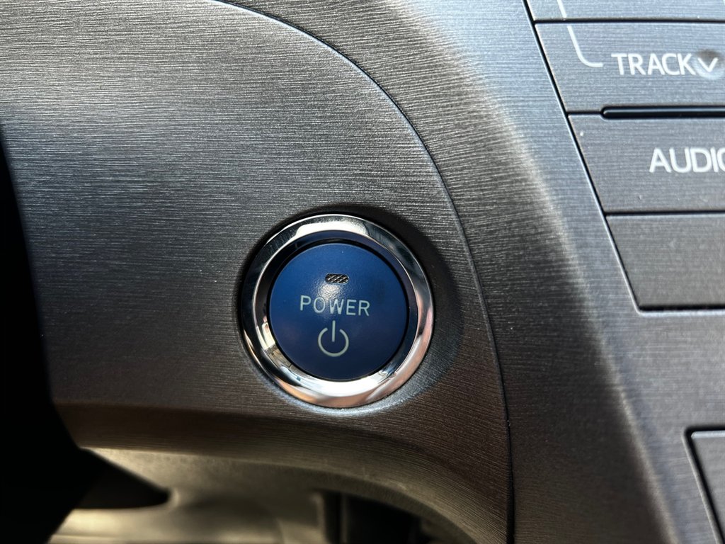 2013 Toyota Prius Base photo 17