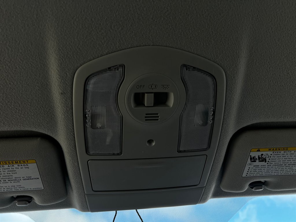 2013 Toyota Prius Base photo 18