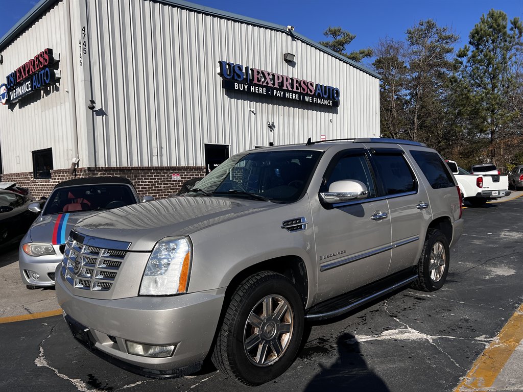 2008 Cadillac Escalade Base's photo