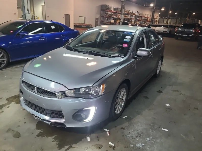 2016 Mitsubishi Lancer SEL's photo