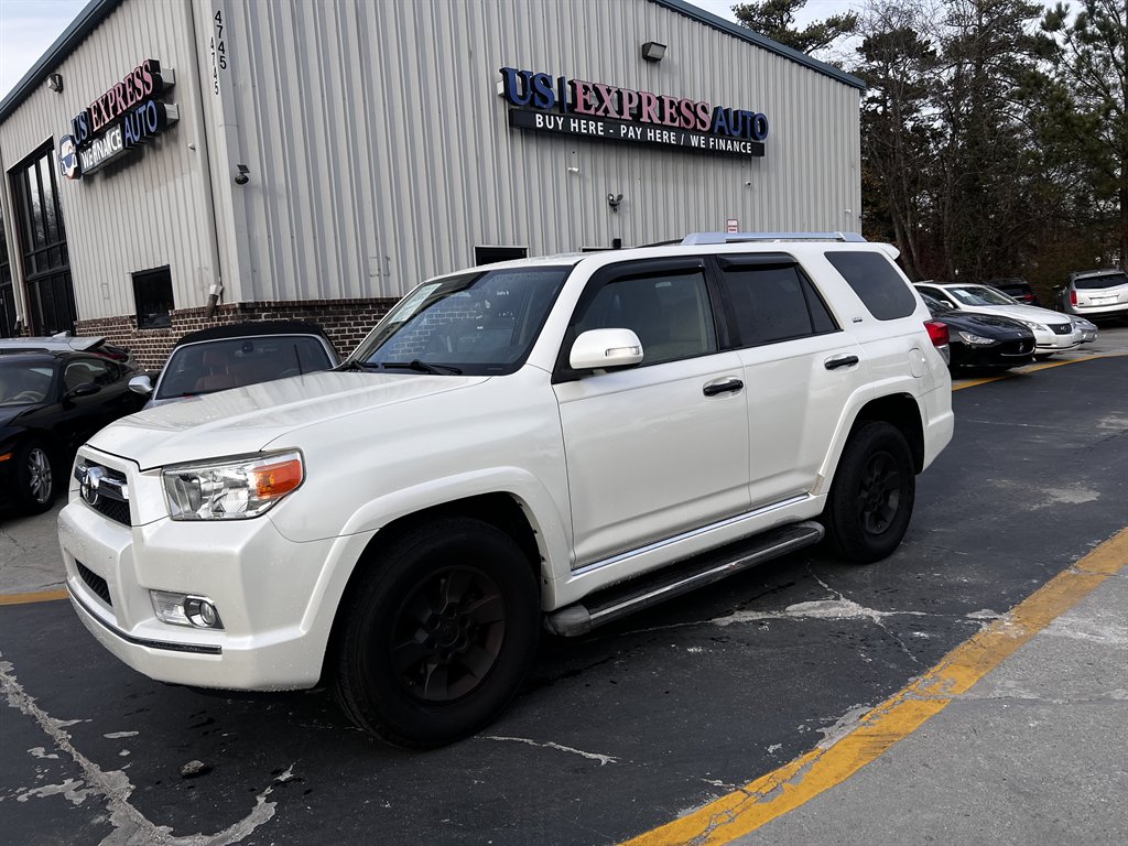 2010 Toyota 4Runner SR5's photo