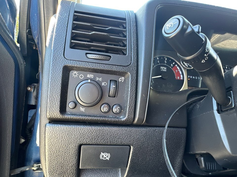 Hummer H3 photo 16