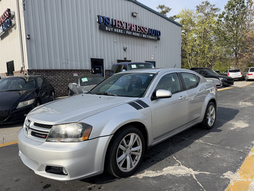 2012 Dodge Avenger R/T