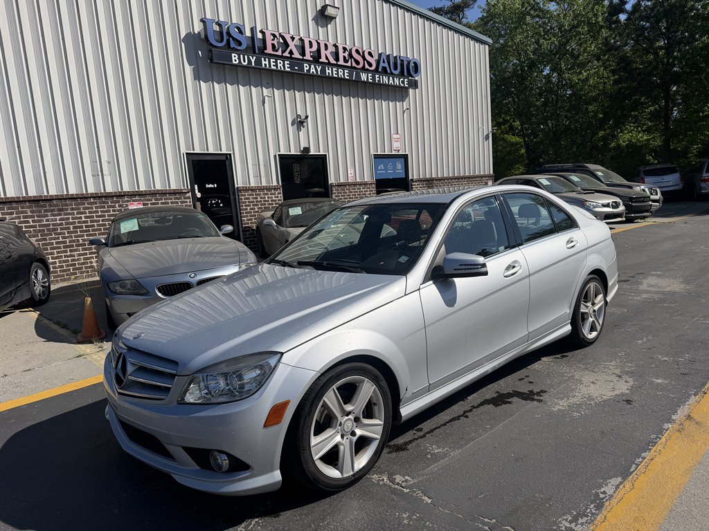 2010 Mercedes-Benz C-Class's photo