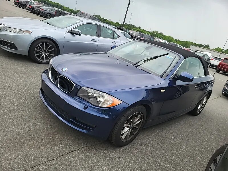 2011 BMW 1 Series 128i Convertible SULEV's photo
