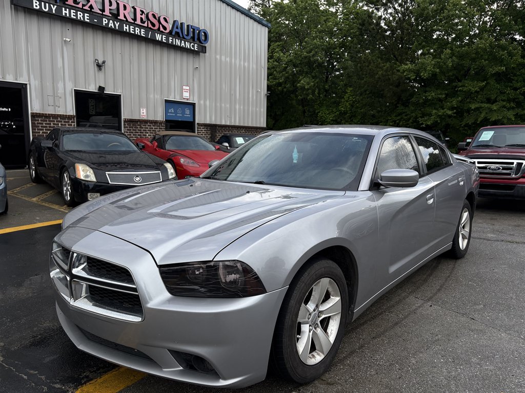 2014 Dodge Charger SXT's photo