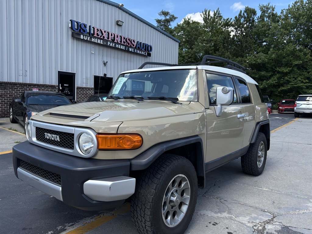 2011 Toyota FJ Cruiser 4x4's photo