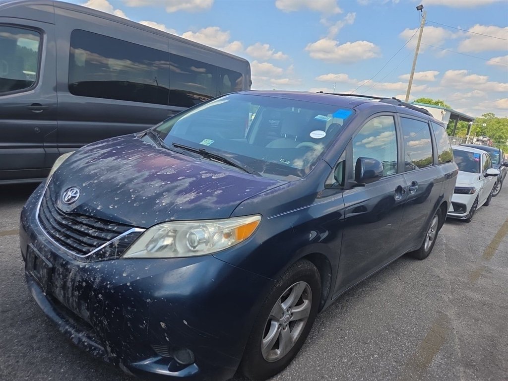 2012 Toyota Sienna's photo