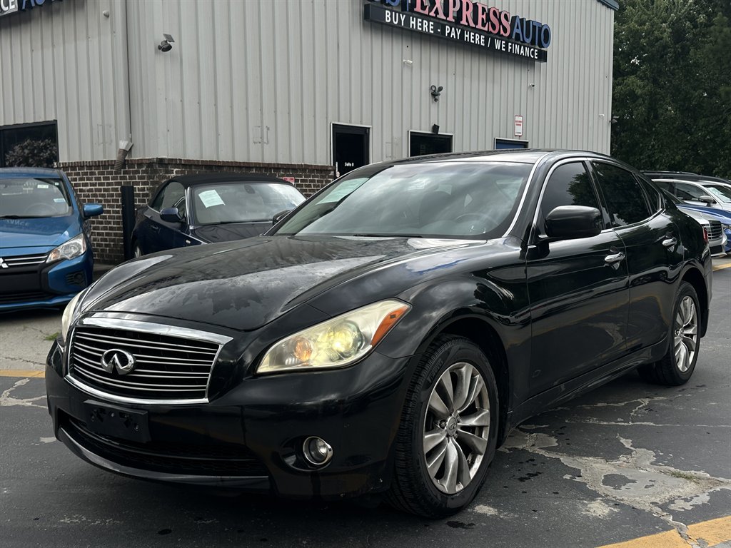 2012 INFINITI M37
