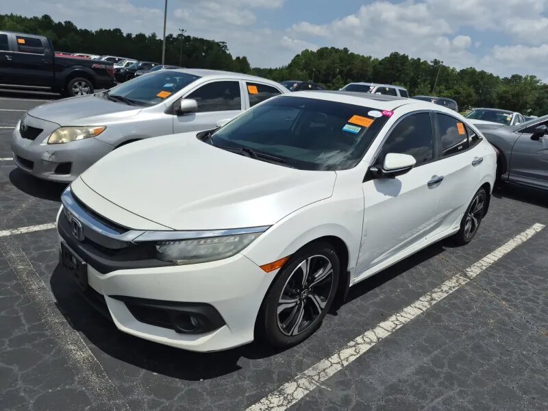 2016 Honda Civic Touring CVT's photo