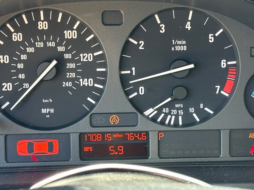 BMW 5 Series photo 15