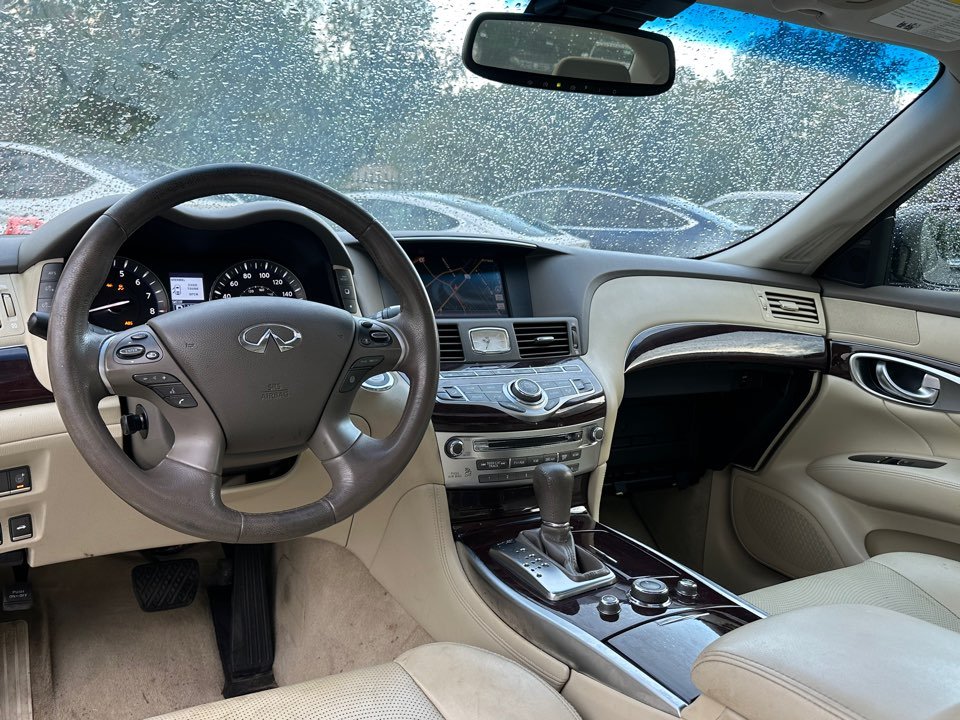 Infiniti M37 photo 27