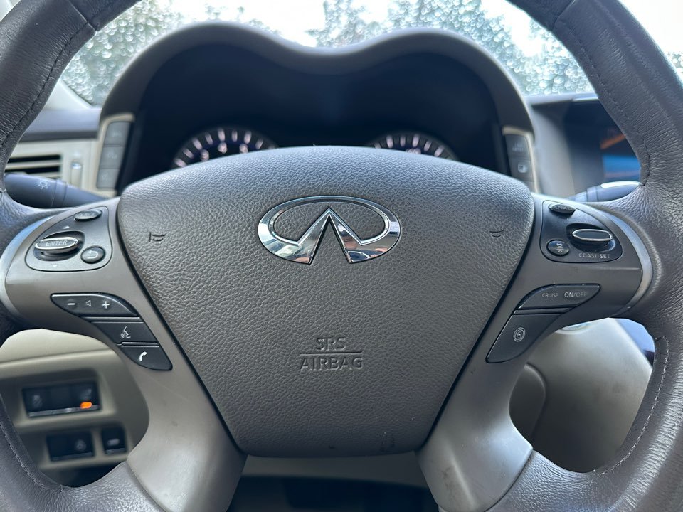 Infiniti M37 photo 14