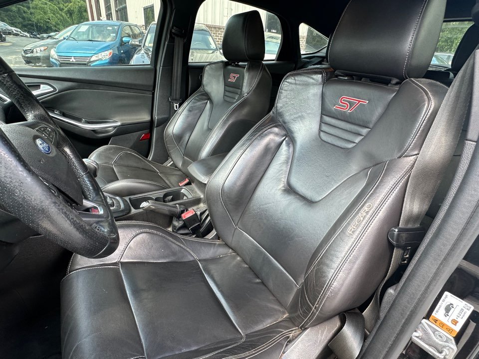 Ford Focus photo 11
