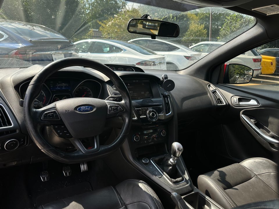 Ford Focus photo 28