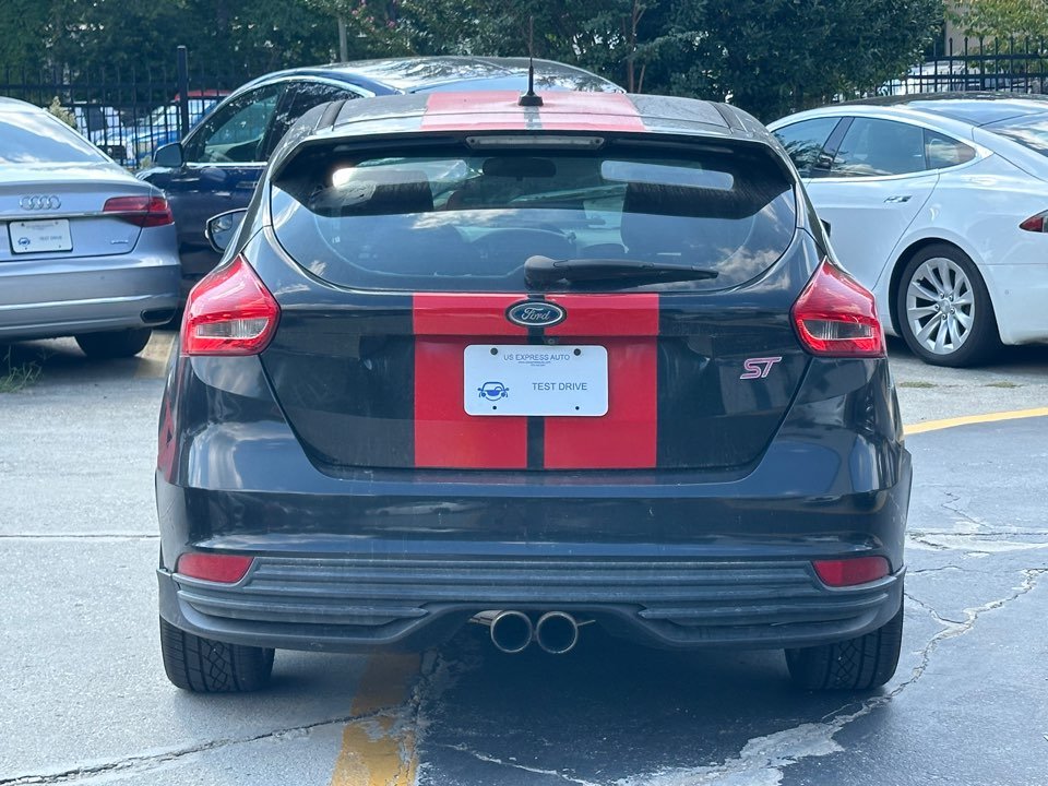 Ford Focus photo 8