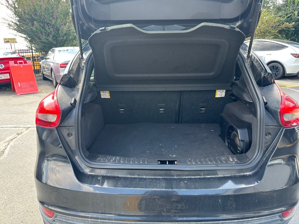 Ford Focus photo 10