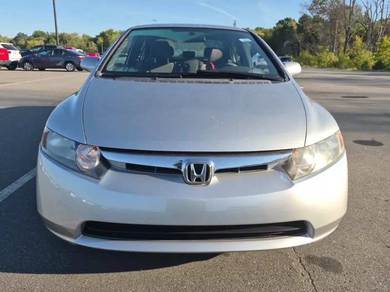 Honda Civic photo 2