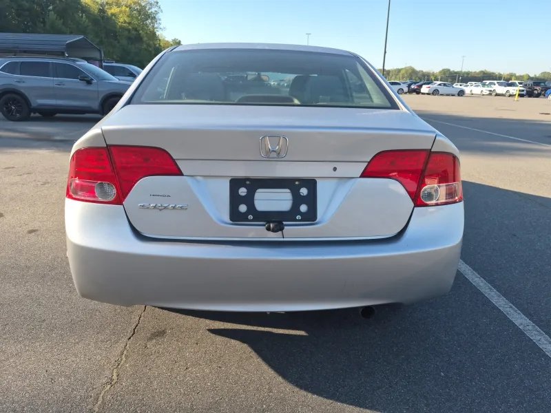 Honda Civic photo 5
