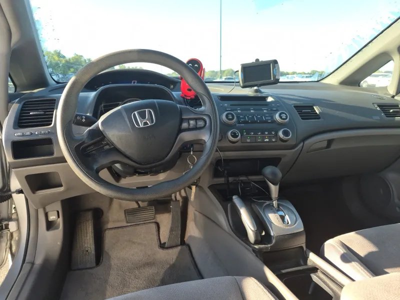 Honda Civic photo 9
