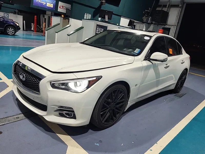 Infiniti Q50