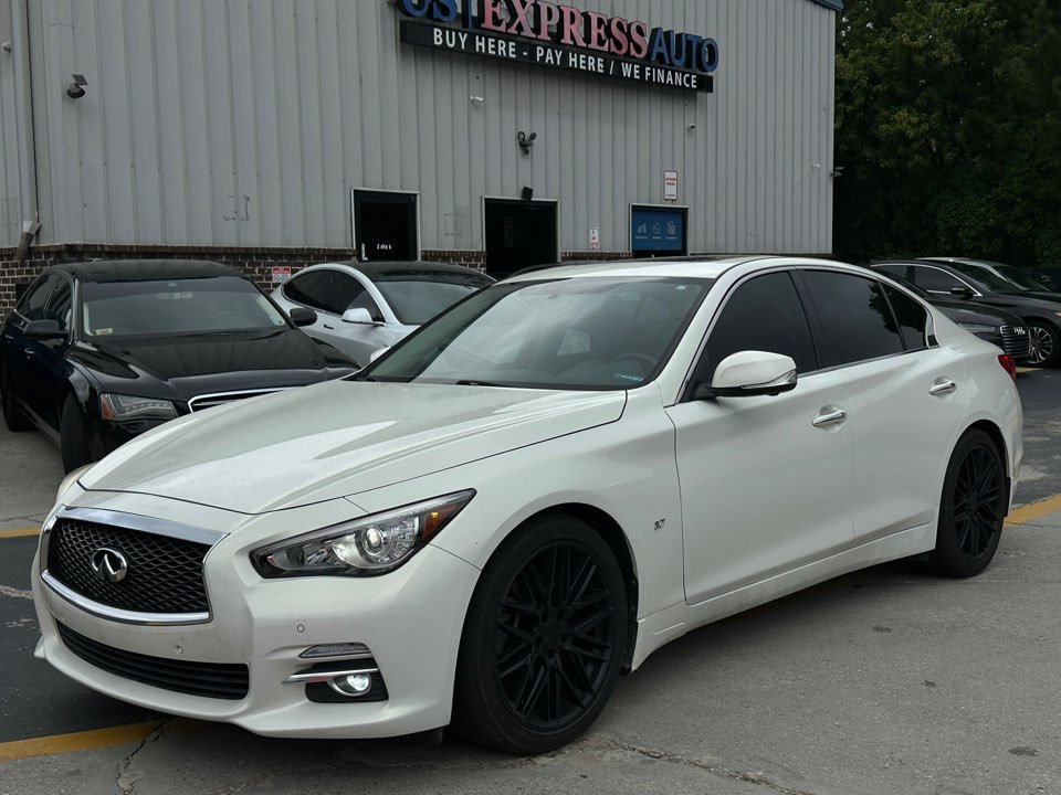 Infiniti Q50