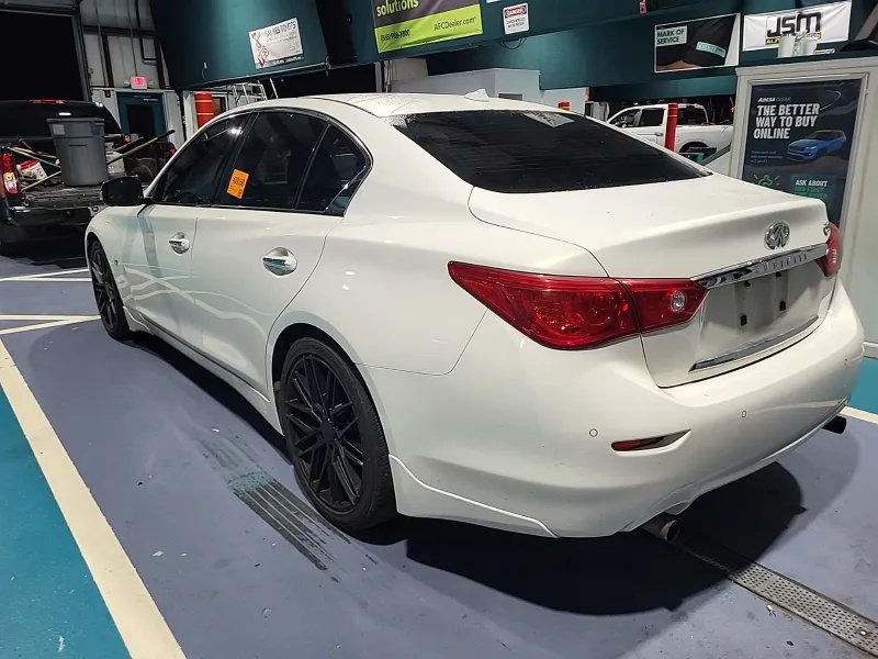 Infiniti Q50 photo 4